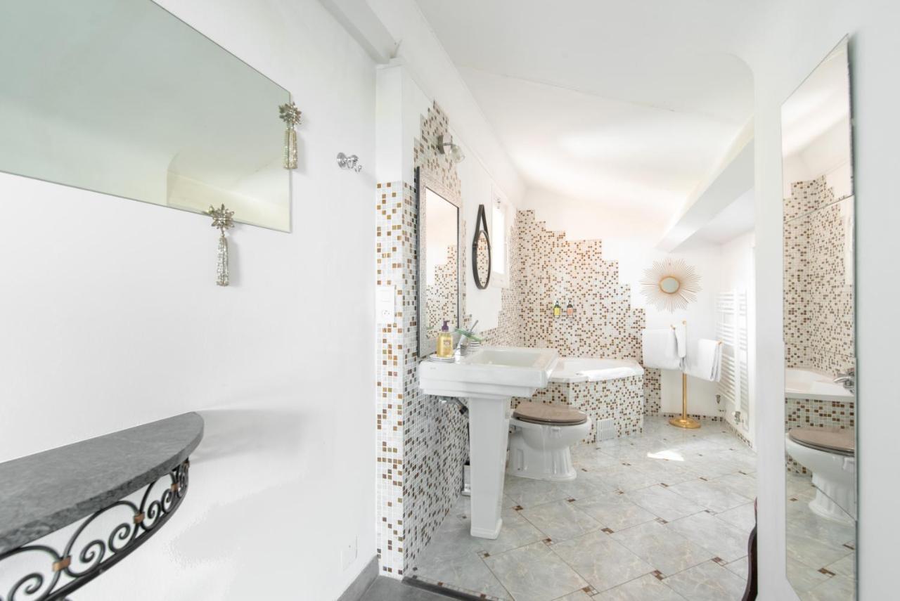 Chambres D'Hotes Astoria Villa Кассі Екстер'єр фото